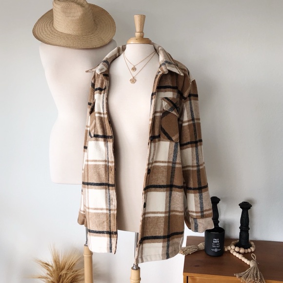 Jackets & Blazers - NEUTRAL DOUBLE LINED PLAID SHACKET NWOT